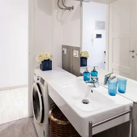 Your Holidays In Sanremo. 4 Minutes From The Apartment Sanremo